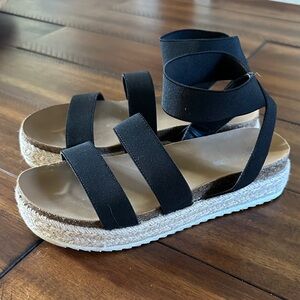 Steve Madden Girls Black Platform Sandals, Size 3